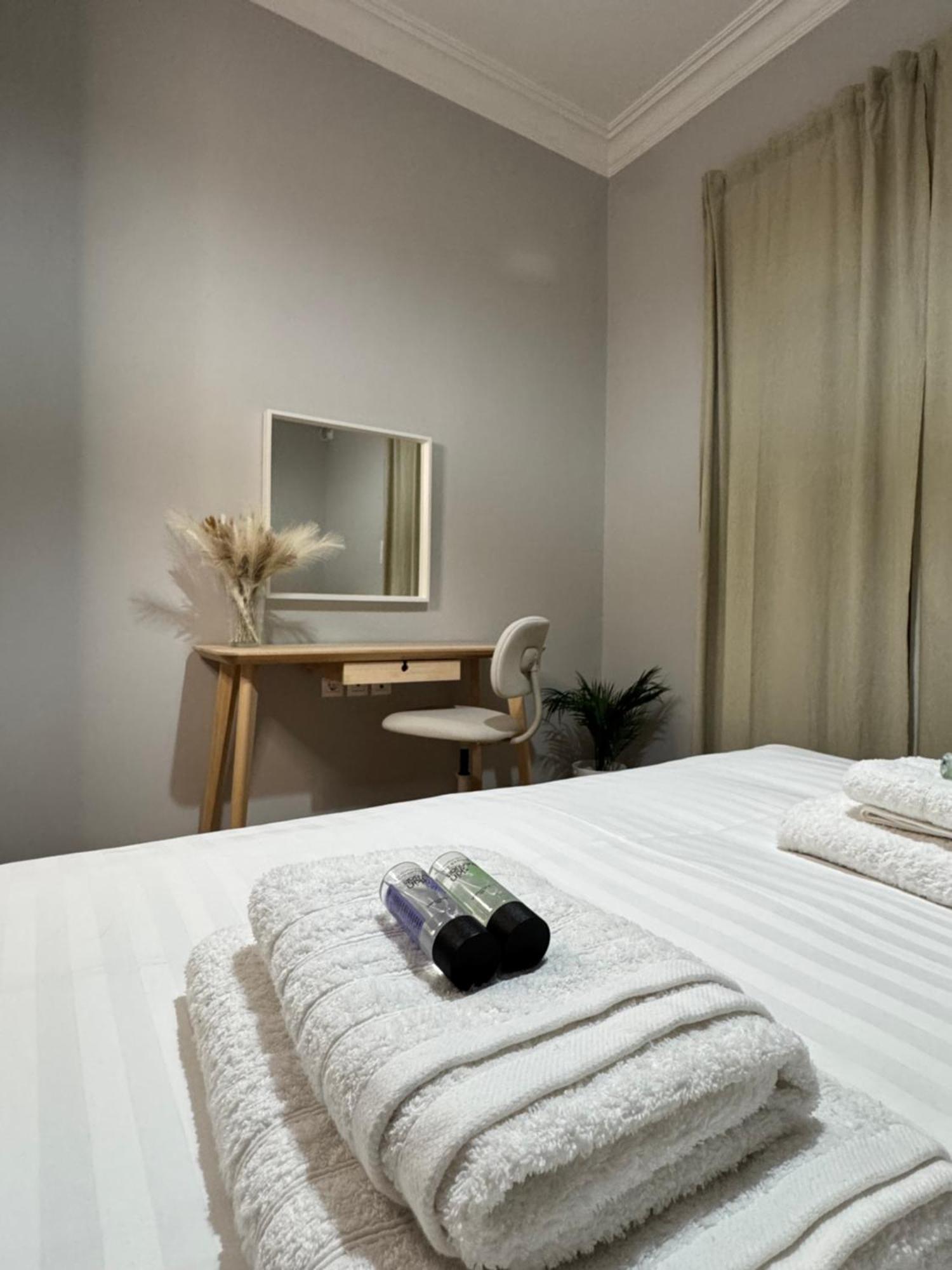 Urban Breeze Aparment 1 Lägenhet Aten Exteriör bild
